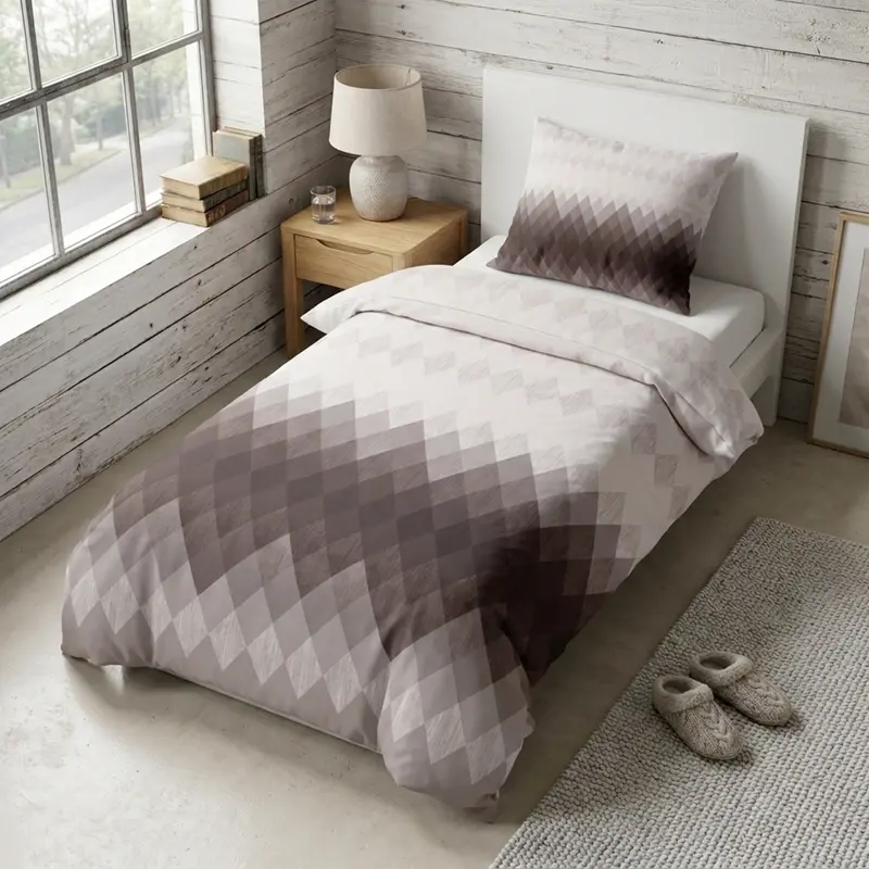 SINGLE-Amethyst-Brown-Lifestyle-2.webp