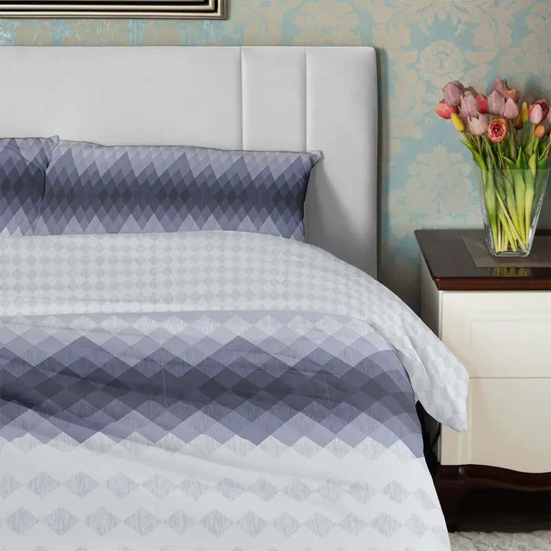 Double-King-Amethyst-Blue-Lifestyle-1.webp