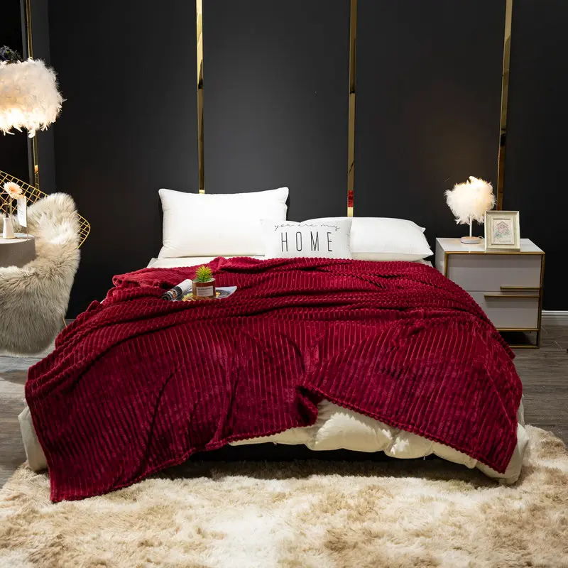 03_Scene_StripedFleece_RedWine_01.webp