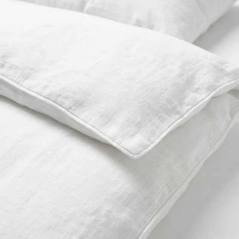 Double-White-Plain-Focus-Shot.webp